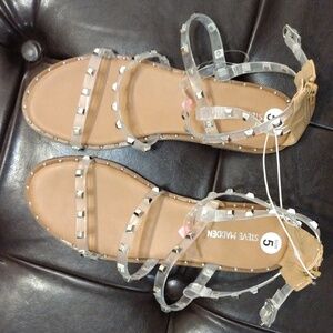 NWOT Steve Madden Youth Sandles Size 5